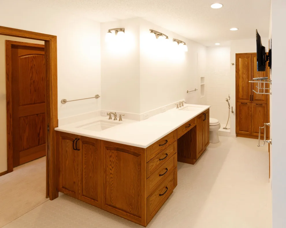 Brighton Classic Ground Level by Zinran Construction Services Inc. - Photo 14