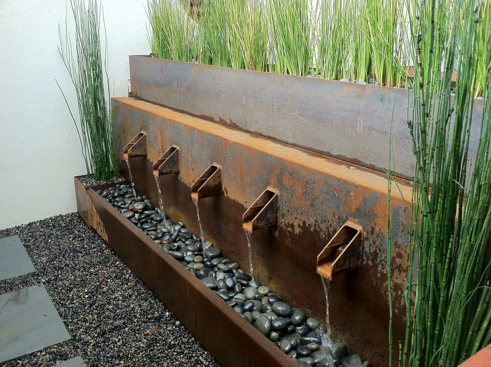 scupper fountain wall by Merge Studio - Photo 2