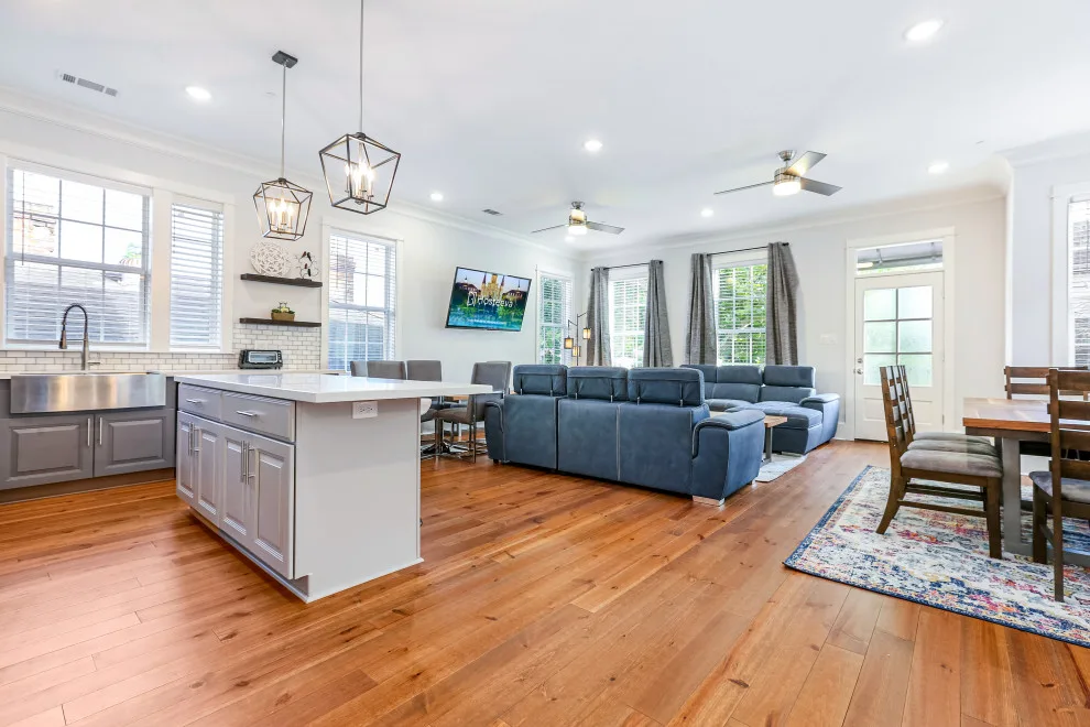 Carondelet Project 1212-1222 by MGI Construction - Photo 21