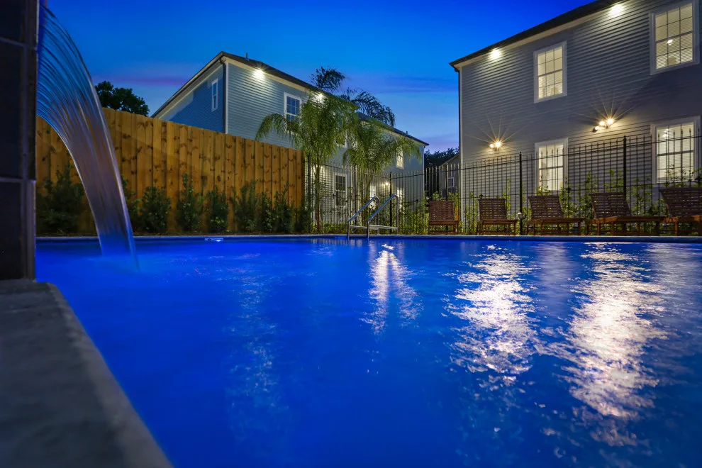 Carondelet Project 1212-1222 by MGI Construction - Photo 2