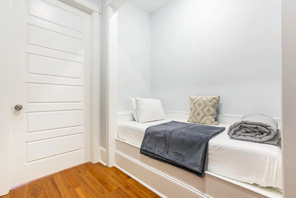 Carondelet Project 1212-1222 by MGI Construction - Photo 15