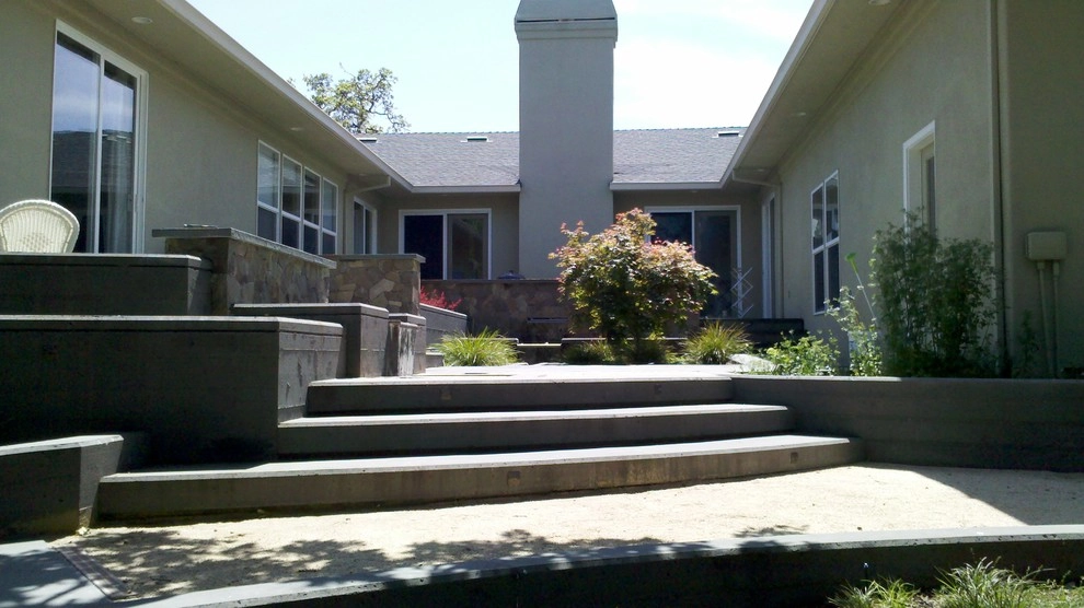 hillside courtyard rain garden by Merge Studio - Photo 3