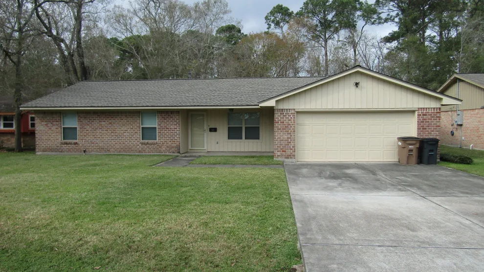 Roof and Fascia Replacement by Gulf Coast Renovations - Photo 8