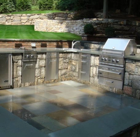 Outdoor Kitchen by MH3 Design Group - Photo 6
