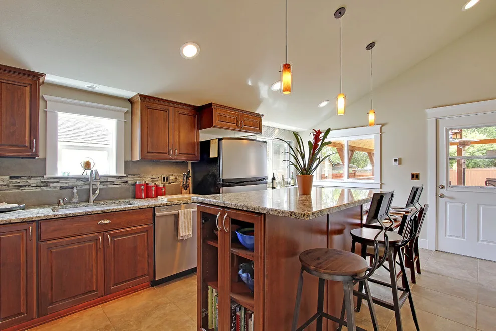 Bungalow in North Seattle by The Alhadeff Group - Photo 3