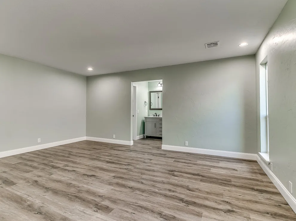 Spot On Remodeling Corporation - Photo 14