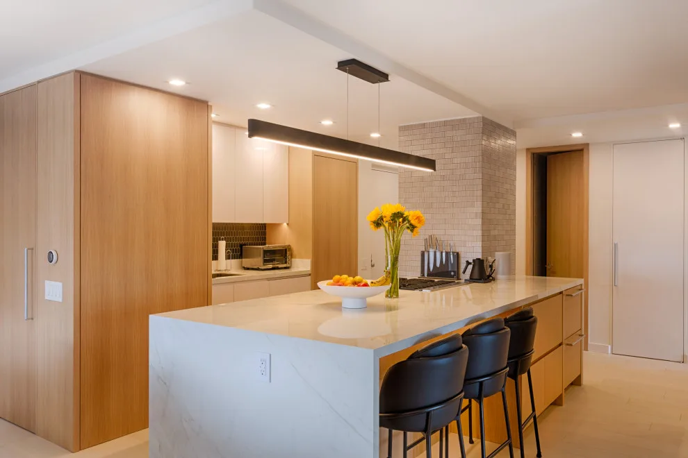 Sherman Square Residence by Grandeur Hills Group,Inc. - Photo 11