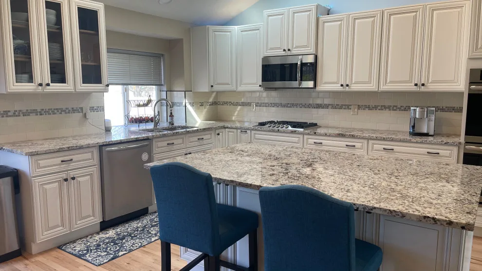Bistro Kitchen Renovation by DC Premier Construction - Photo 4
