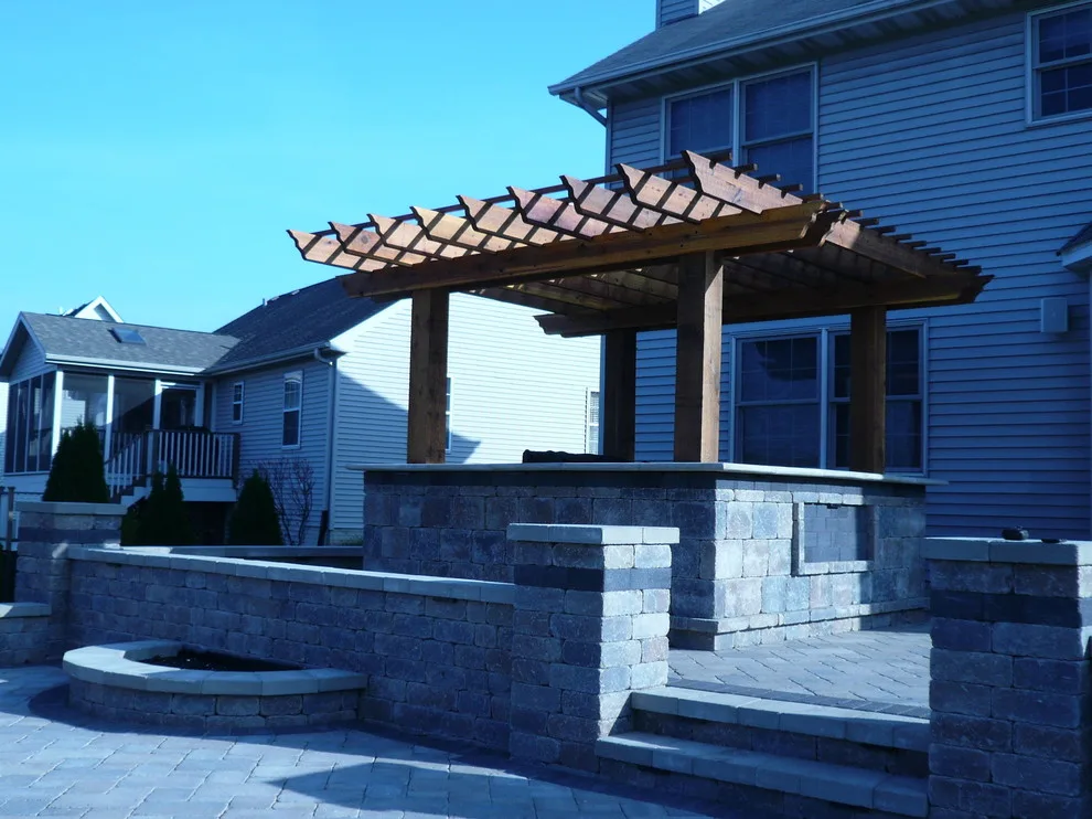 Alfresco cooking area by Barnett Construction - Photo 3