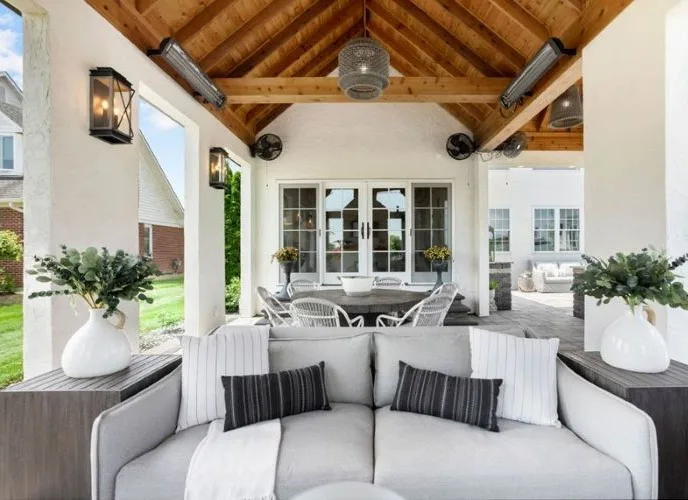 Alfresco Living Area by Casino Co. Renovations - Photo 5