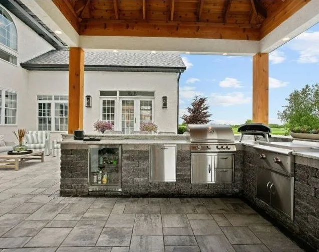Alfresco Living Area by Casino Co. Renovations - Photo 2