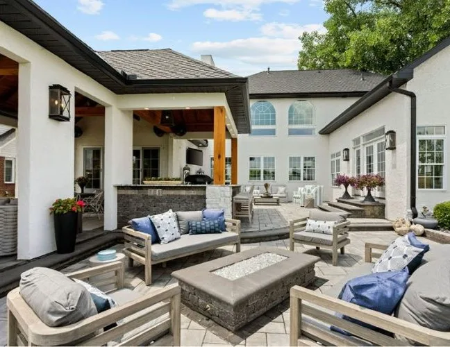 Alfresco Living Area by Casino Co. Renovations - Photo 4