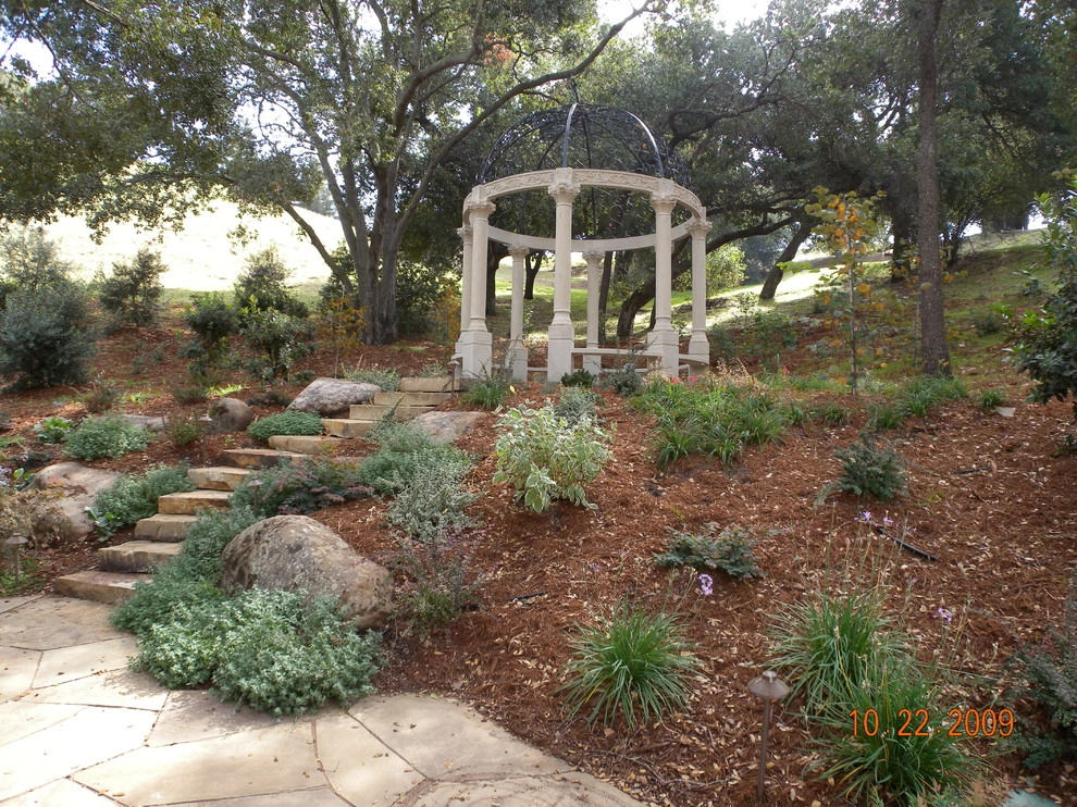 Hillside Entertainment by Michael Rosenberg Landscape Architecture - Photo 8