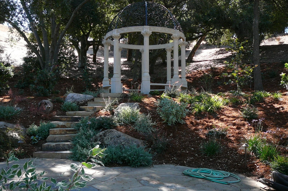 Hillside Entertainment by Michael Rosenberg Landscape Architecture - Photo 14