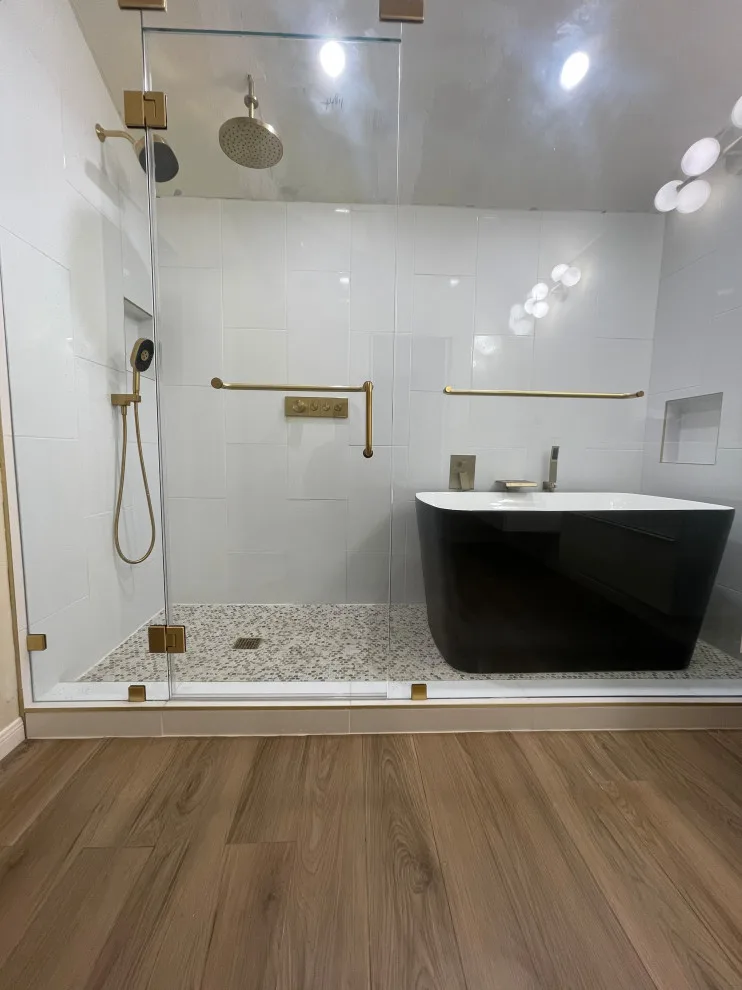 Pearland Renovation by Maxwell Remodeling And Construction - Photo 10