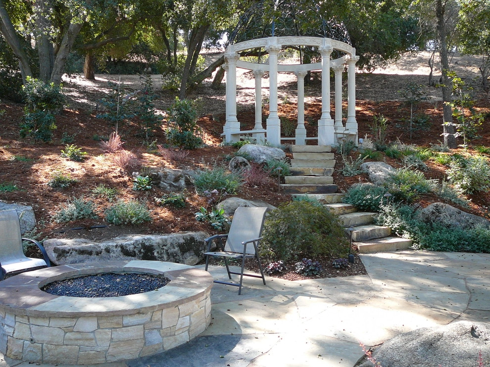 Hillside Entertainment by Michael Rosenberg Landscape Architecture - Photo 5