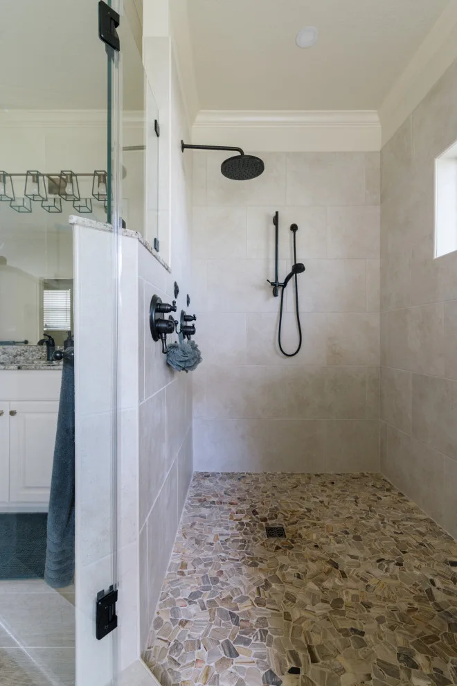 Pebble Creek Main Bathroom Renovation by Buck The Builder - Photo 21