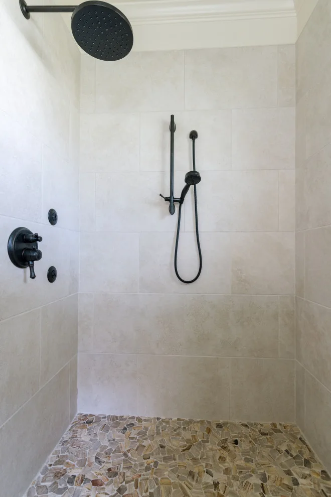 Pebble Creek Main Bathroom Renovation by Buck The Builder - Photo 8