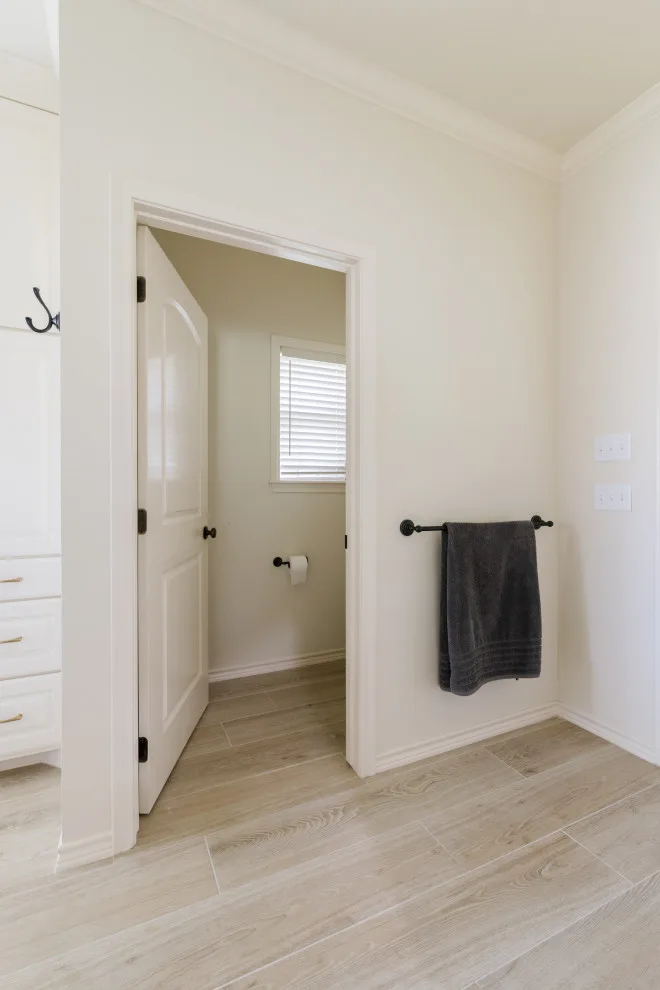 Pebble Creek Main Bathroom Renovation by Buck The Builder - Photo 17