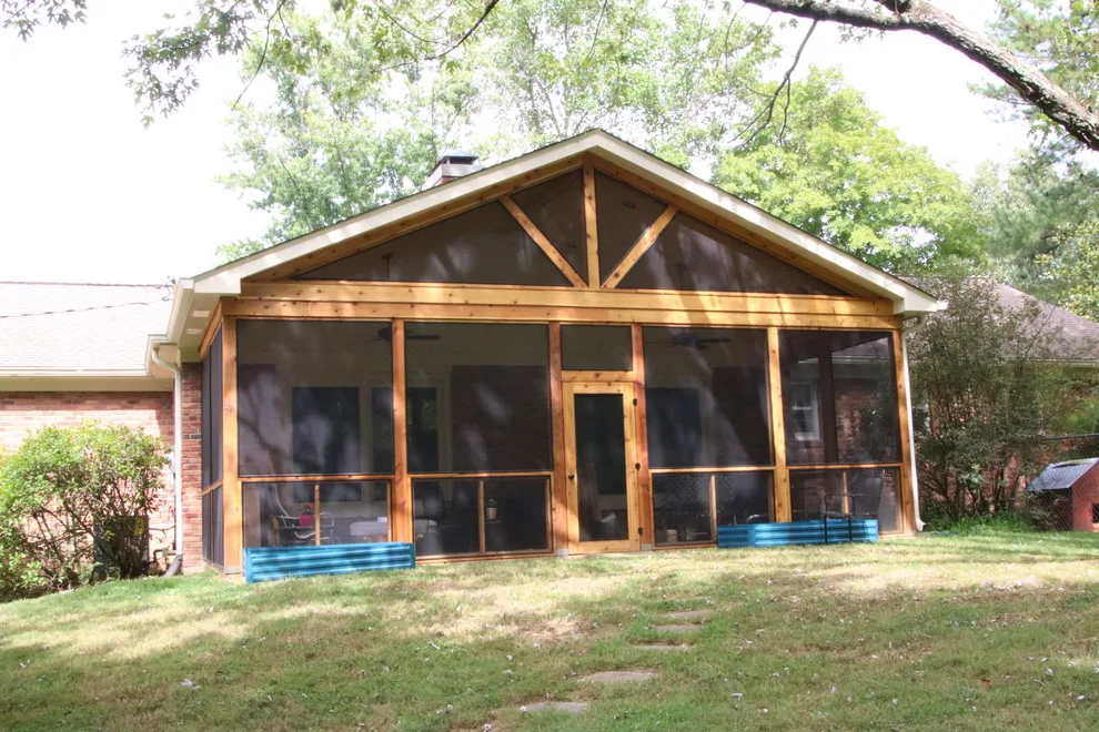 Cedar Enclosure Room by Stratton Exteriors - Photo 11