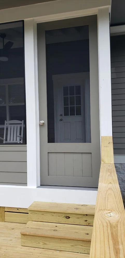 Stratford patio and enclosure by Stratton Exteriors - Photo 5
