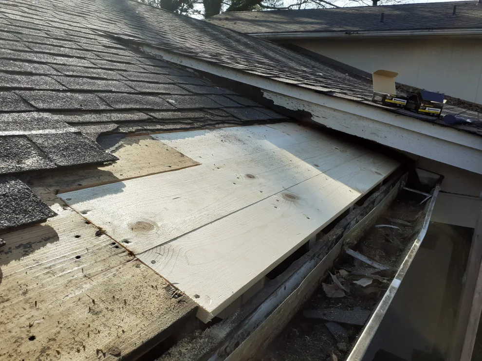 Roof Leak Detection by B. Smart Construction - Photo 5