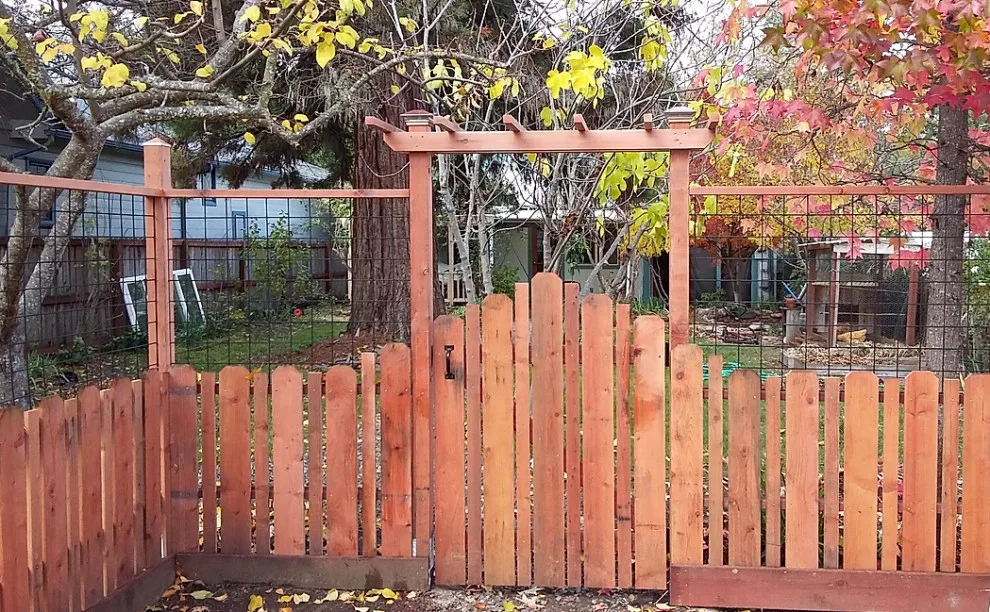 Bespoke Decks and Fencing by Maltas Construction LLC - Photo 9