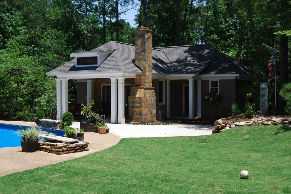 Aquatic Retreat by R LUCAS Construction And Design - Photo 2