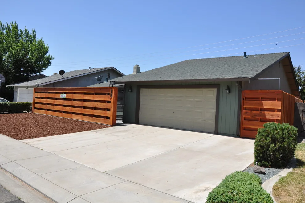 Outdoor Design and Installation | Landscape and Hardscape Solutions by V-Builders - Photo 4