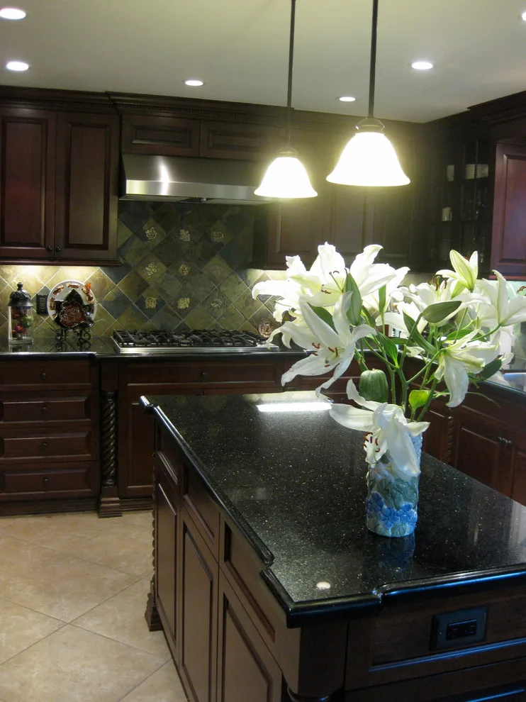 Royal by Regal Contracting Company - Photo 6