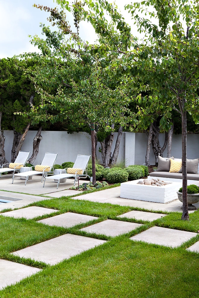 Casual Family Compound by Molly Wood Garden Design - Photo 10