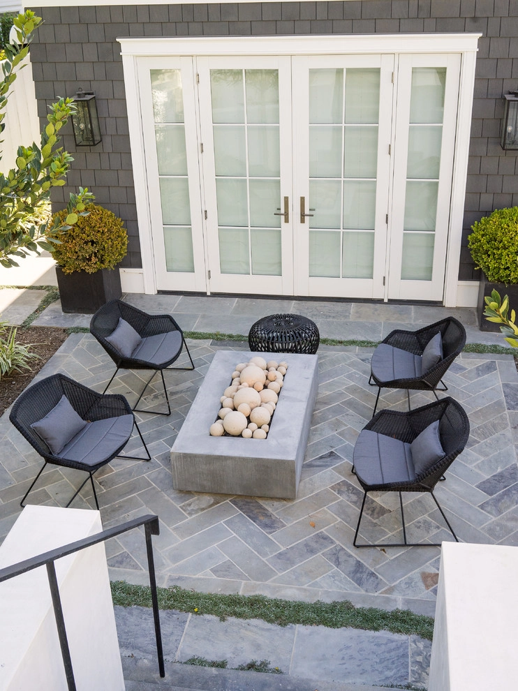 Crisp and Clean by Molly Wood Garden Design - Photo 5