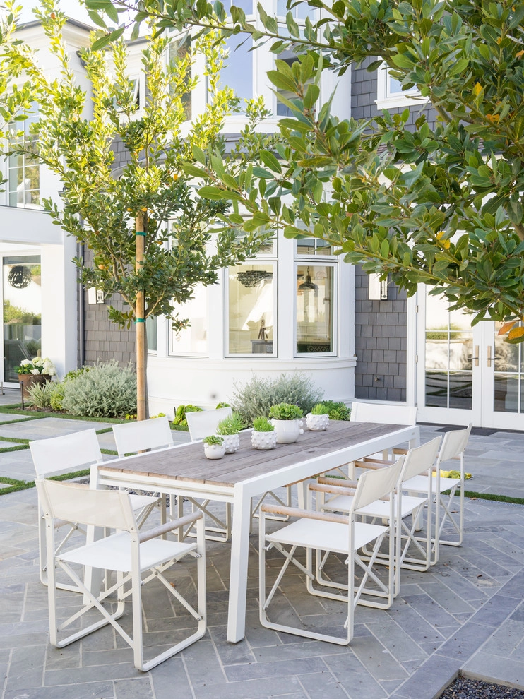 Crisp and Clean by Molly Wood Garden Design - Photo 4