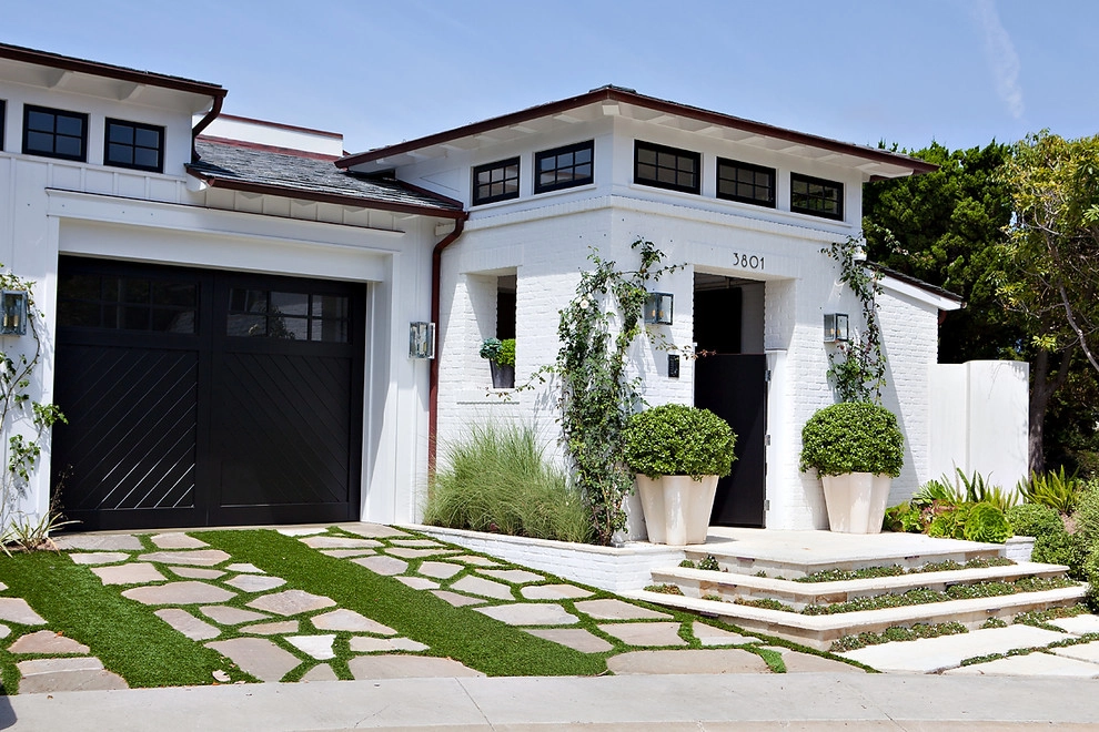 Casual Family Compound by Molly Wood Garden Design - Photo 13