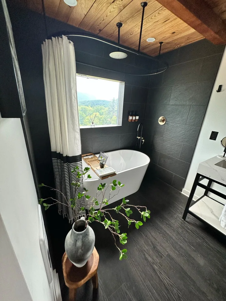 Riverside Blossom Bed and Breakfast by Oshen Home Renovations & Design - Photo 20
