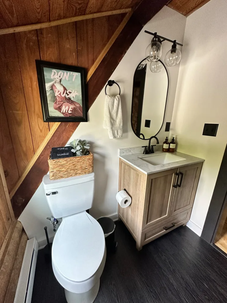 Riverside Blossom Bed and Breakfast by Oshen Home Renovations & Design - Photo 10