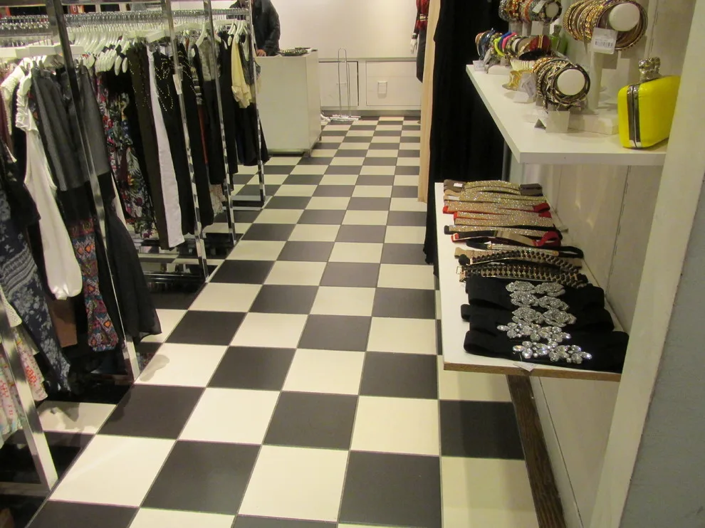 S.Y.L.K Fashion Showcase Mall by AFR Construction - Photo 4
