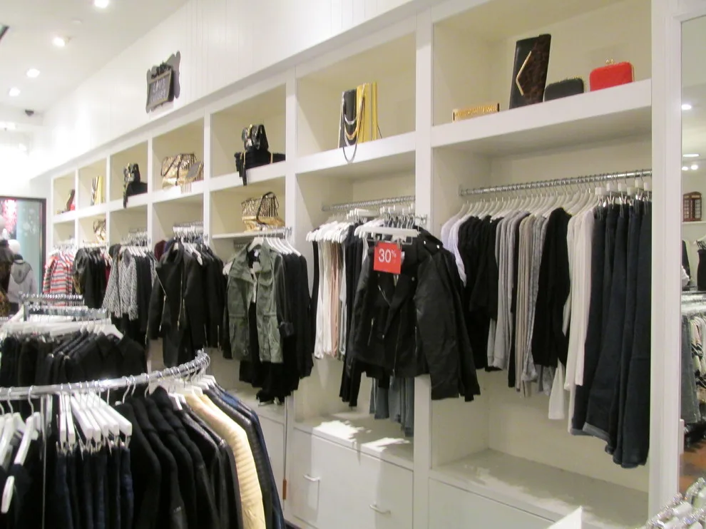 S.Y.L.K Fashion Showcase Mall by AFR Construction - Photo 2