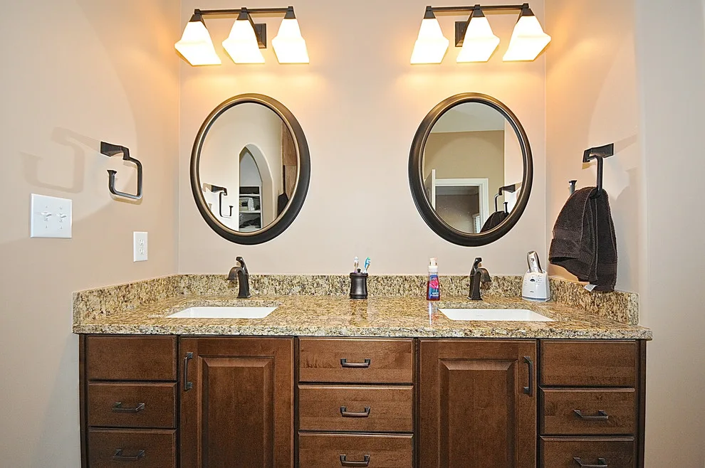Sapphire Custom Home by GuyCo by The Guy Corporation - Photo 19