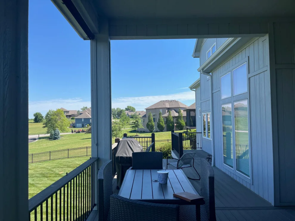 Parkville, MO Screen Porch Installation by Elite One, Inc. - Photo 2