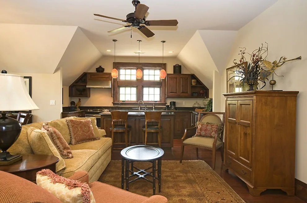 Lakehouse in Shingle Style by The Berry Group - Photo 37