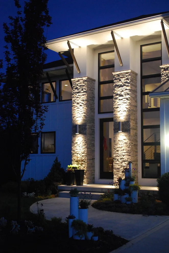 Contemporary Soft Exterior by Berghuis Construction LLC - Photo 2