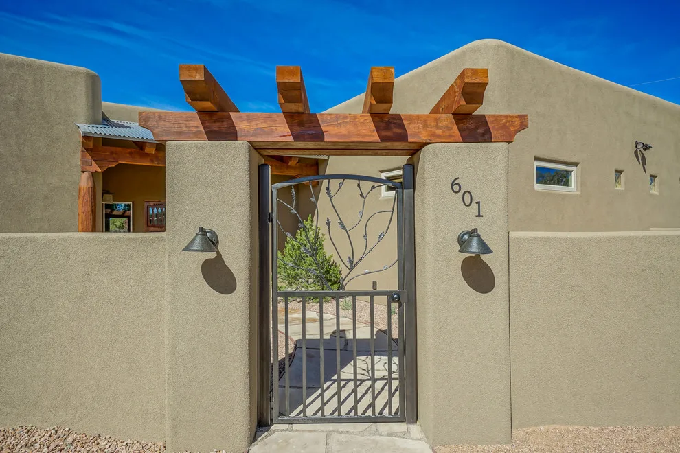 Southwestern Design Residence by Marie Enter - Photo 5