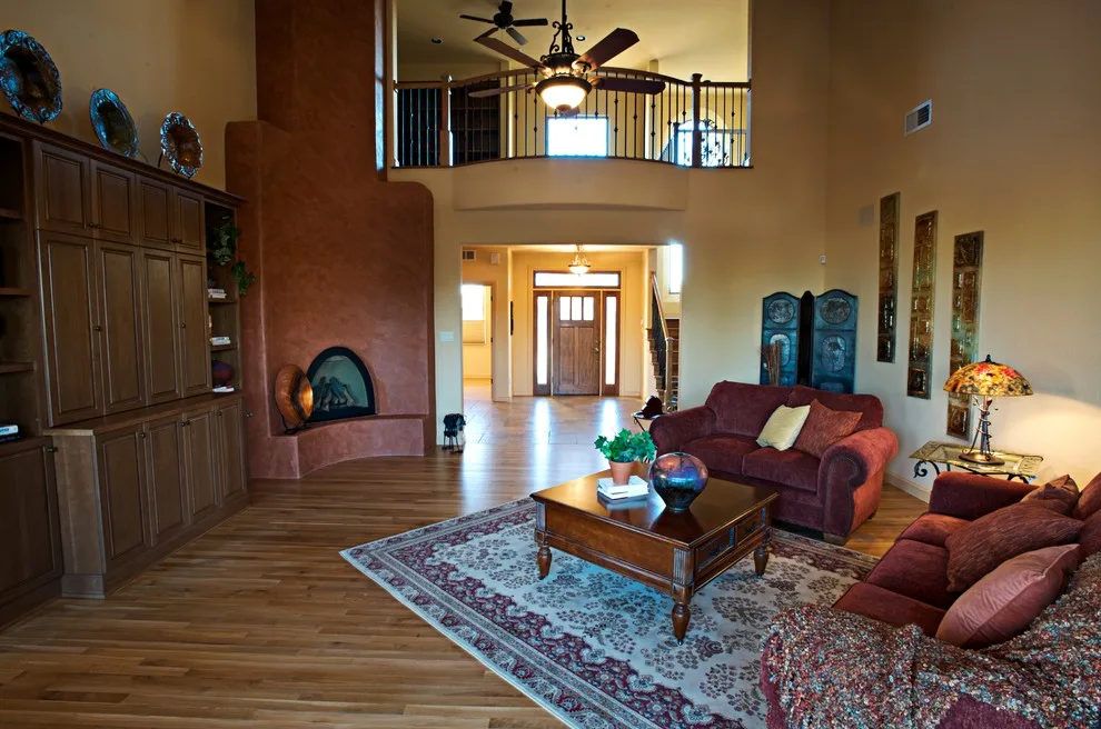 Casa de Estilo Español by John Kaltenbach Homes, Inc. - Photo 6