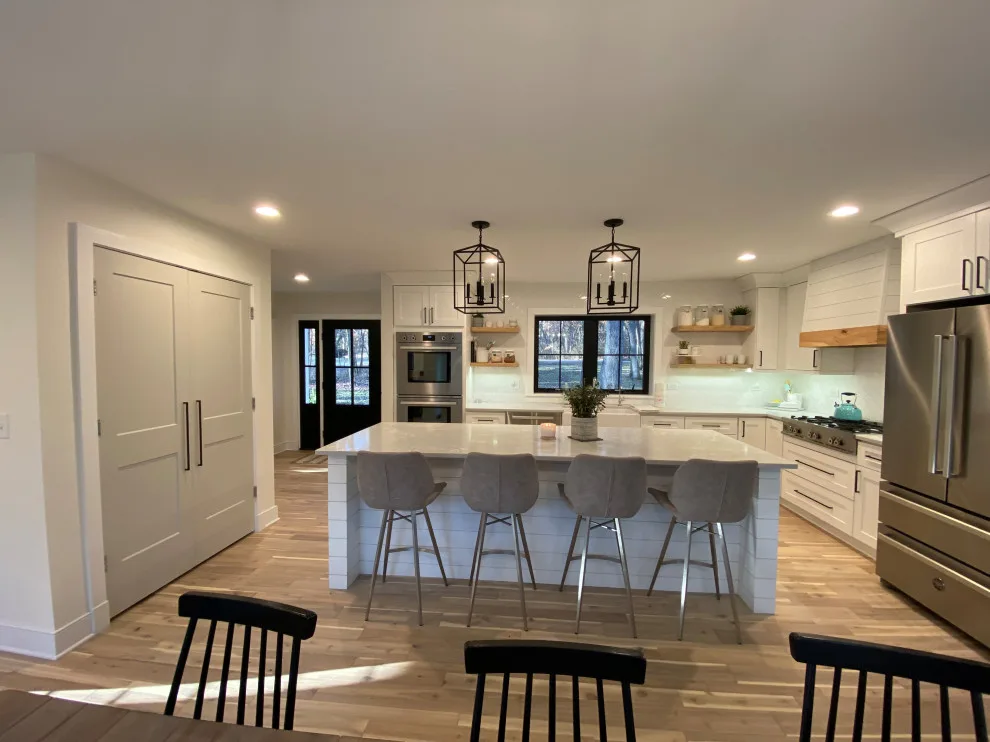 St Charles - Contemporary Farmhouse by Carpentry With Integrity, Inc. - Photo 12