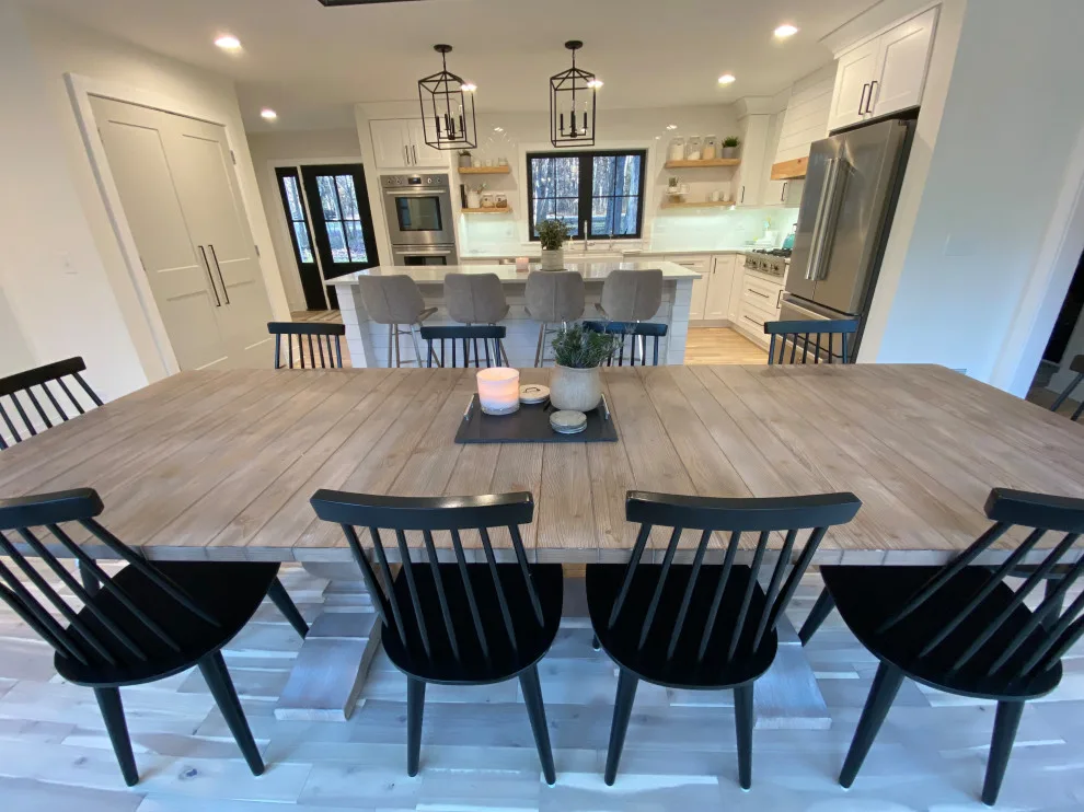 St Charles - Contemporary Farmhouse by Carpentry With Integrity, Inc. - Photo 27