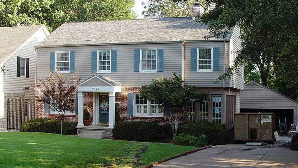Colonial Revival Project - Harter's Second Subdivision by The Buckingham Group - Photo 2