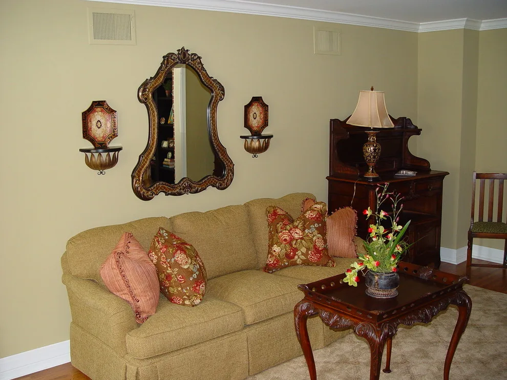 Colonial Revival Project - Harter's Second Subdivision by The Buckingham Group - Photo 4