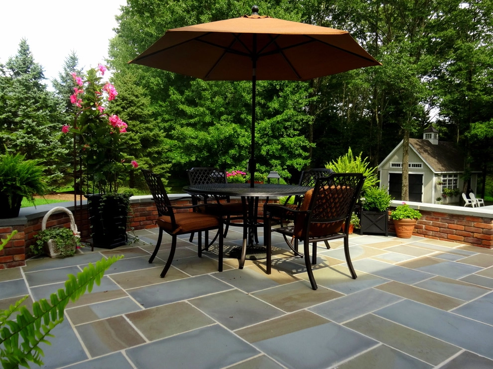 Petite Patio by Apple Tree Landscapes, Inc. - Photo 4
