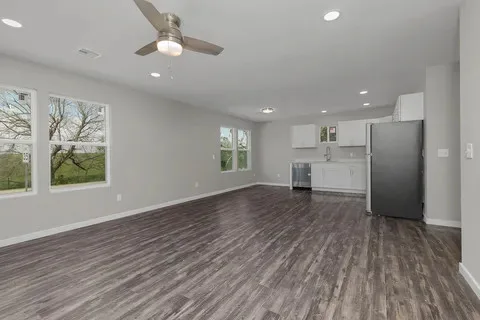 Fresh Home Construction by Project BluePrint LLC - Photo 15